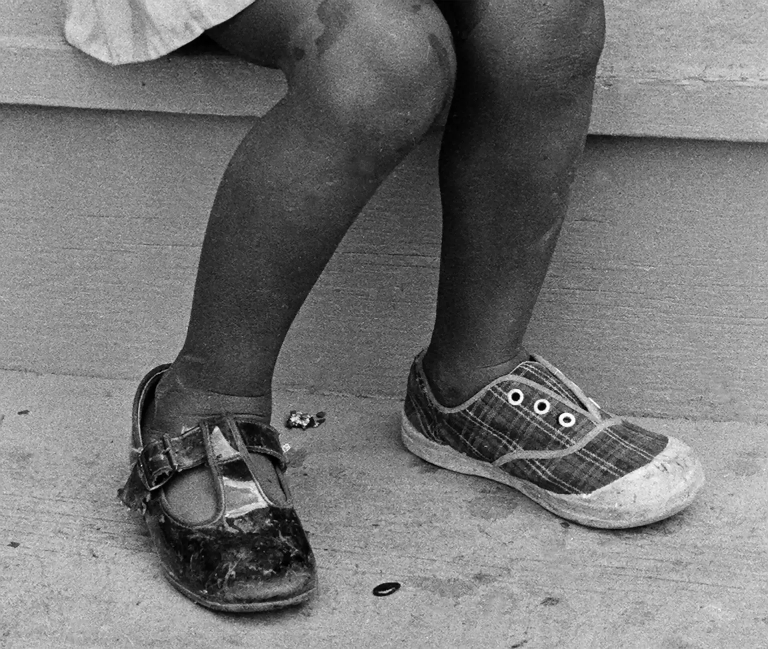 Two Shoes Nashville TN 1967 Photography is my heart john simmons dot red